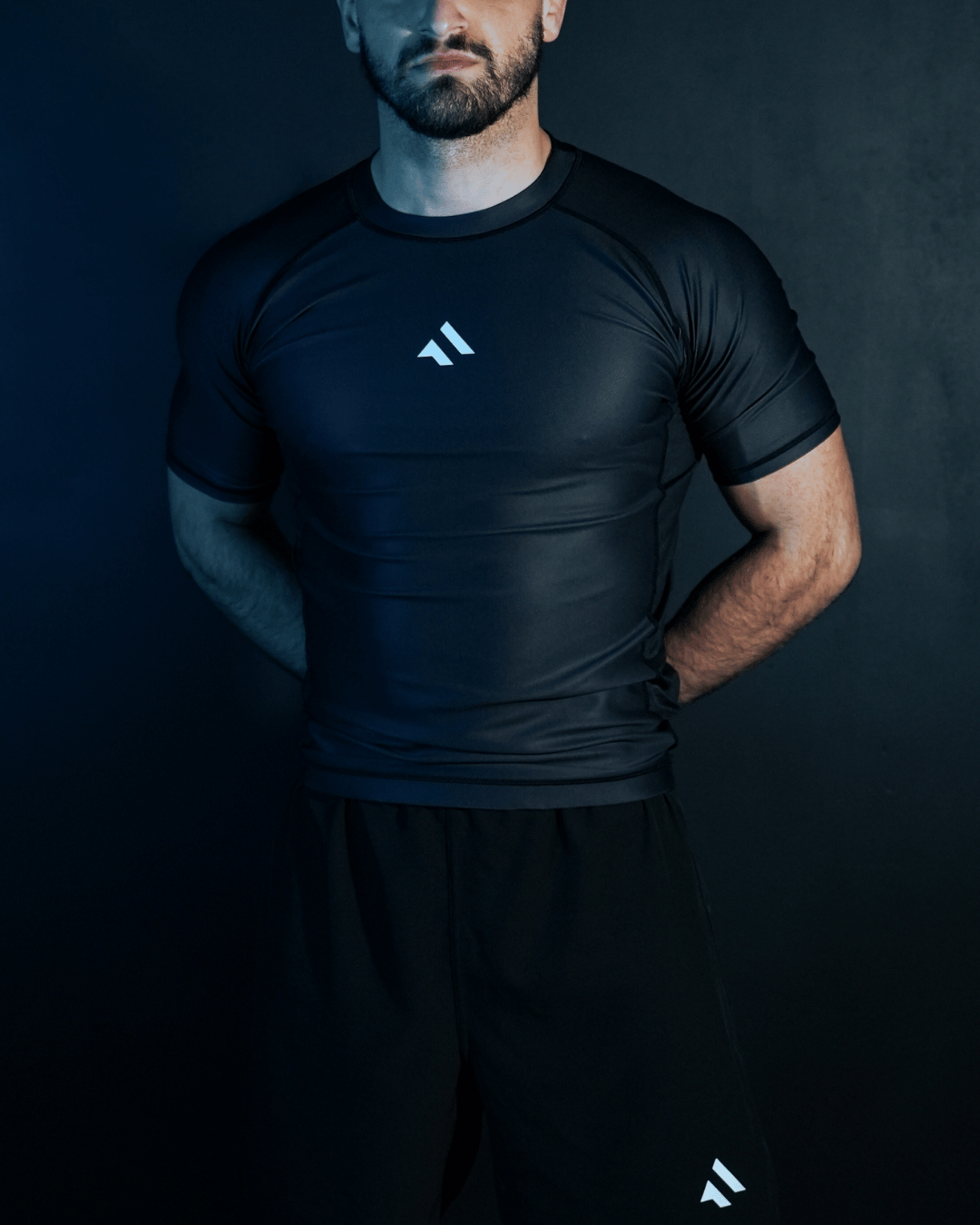 RASHGUARD ESSENTIAL BLACK