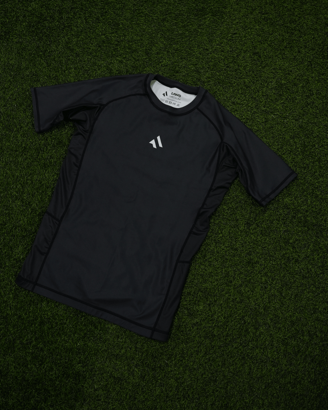 RASHGUARD ESSENTIAL BLACK