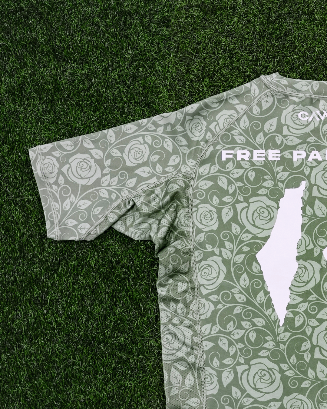 RASHGUARD “FREE PALESTINE” GREEN